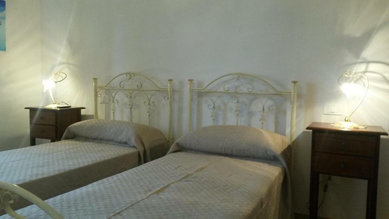 B&B Le Due Cisterne Vernole Exterior photo